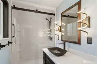 Primary Bedroom Bathroom
