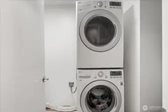 Premium washer/dryer