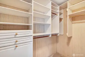 Huge walk-in closet in the primary suite. Room for all his and her clothes, shoes etc.