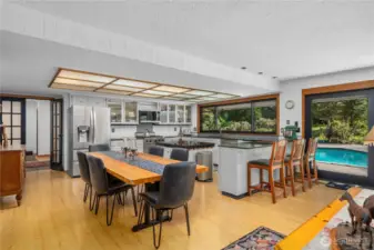 The informal dining area in the Great Room is spacious enough for a Thanksgiving gathering, or the overflow table for the under 12s!