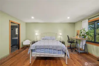 View two of 2nd primary suite