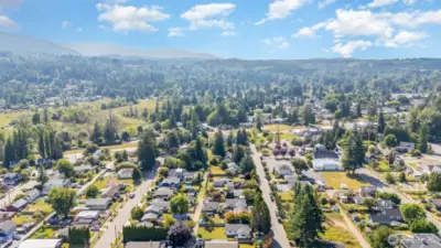 Spectacular Location - Short Walk to River, Parks, Downtown Snoqualmie