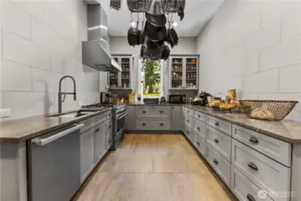 Canning Kitchen w/ full six burner range &-oven, sink & Miele dishwasher