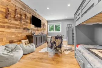 2nd level Bunk Room – featuring fence planking wall treatment from Kentucky horse farm