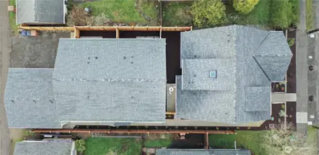 Aerial shot of the 3-unit plat.