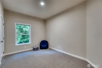 back den/office or bedroom