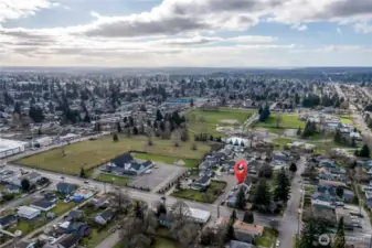 Private cul-de-sac nearby greenery of Stewart Heights Park, Pool, Fields and Baseball diamonds!
