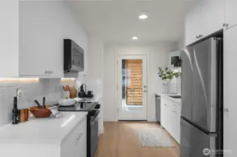 Your future kitchen, where form meets function! Clean lines, natural light, and direct access to the outdoors—it’s the recipe for your best meals yet.