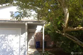 right side entry 315 3 bedroom 1.5 bath