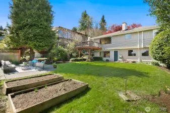 Door in the center here leads to the lower level, door to the right leads to a storage room at the back of the garage.