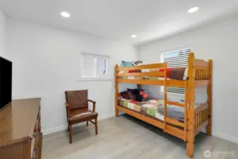 Additional bedroom