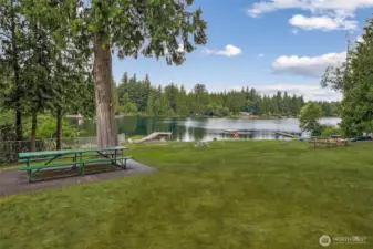 Approximately 100 homes have access to the beach/park/boat launch. No public access!