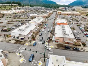 A vibrant look at the Issaquah Highlands shopping district, offering a bustling mix of restaurants, retail, services, and everyday conveniences—all just minutes from home. Enjoy Safeway just less than a mile away.