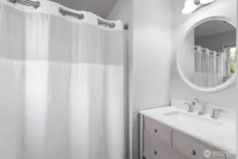Guest room bath