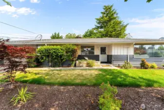 Welcome to 1735 E 65th St! Once an adult family home, this property is ideal for multi-generational living or continued care use.