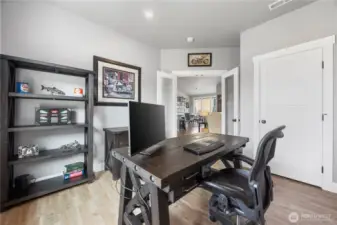 Office or Guest Bedroom 3