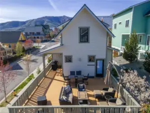 Spacious rooftop deck
