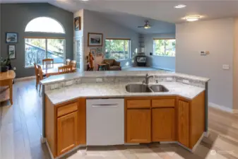 Beautiful Kitchen w/updated appliances & quartz counters