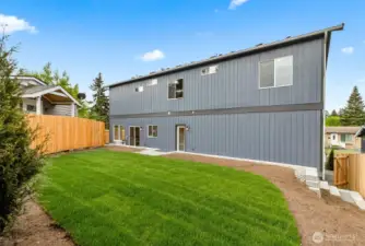 Photographs are for illustrative purposes only. Features, finishes, interior/exterior colors, landscaping and floorplan shown may vary from actual homes built.