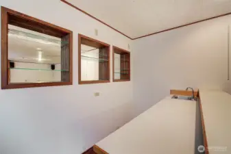 Wet bar ready for your gatherings.
