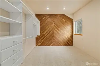 Walk-in closet