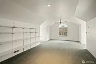 Upper level guest bedroom #1 w/en suite or great bonus room