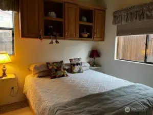 Bedroom w/ closet & storage