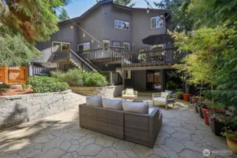 Beautiful Outdoor Space and Patio