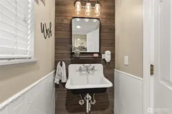 Adorable 1/2 Bath on Main Level