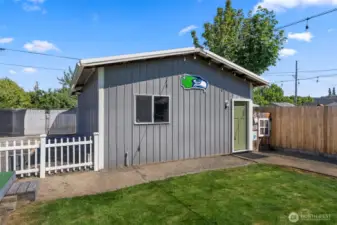 Detached Garage with Alley Access