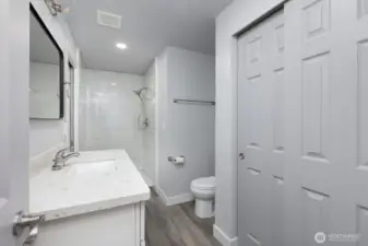 Main level 3/4 bathroom