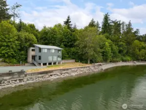 The exterior is an easy to maintain mix of metal and wood well suited to the climate