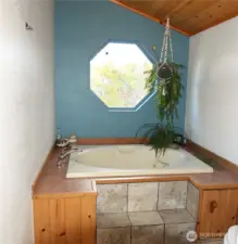 Jetted tub in primary bathroom.