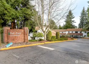 This well-maintained Tall Firs condo awaits your arrival, close to schools, parks, shopping, restaurants and more.