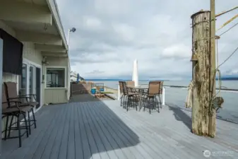 Patio courtyard just beyond the deck for added space.