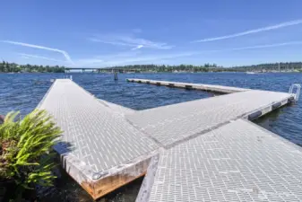 PRIVATE 100 foot dock. Not shared. Completely refurbished featuring new jet ski lifts included.