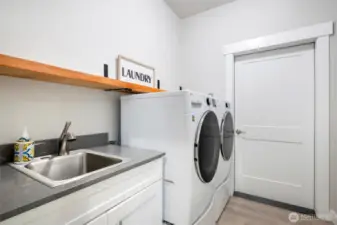 laundry/utility