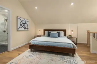 Upper level primary suite