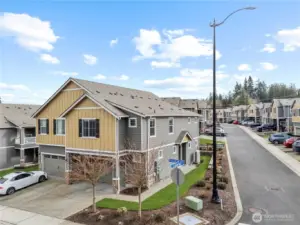 Beautifully updated townhome in Arlington’s sought-after Gilman Walk community.