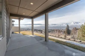 Covered patio out to low maintenance yard... VIEWS!