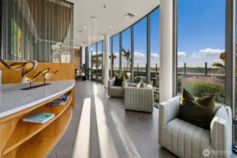 sky lounge 41st floor