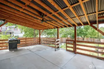 Covered rear patio