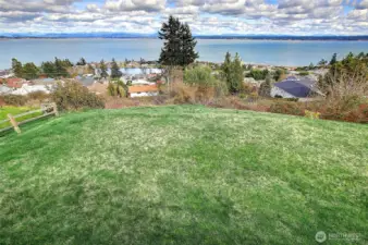 Level lawn with view!