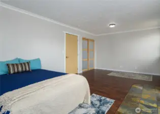 upstairs 2nd bedroom