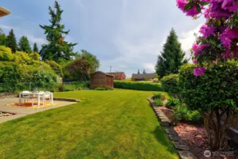 And there's plenty of south exposure for a flower or vegetable garden.