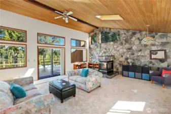 Bonus room up with vaulted ceiling.