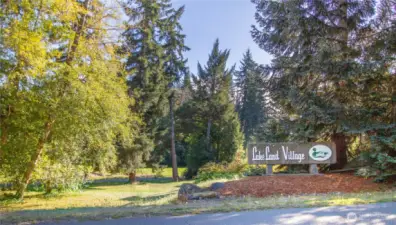 Welcome to Lake Land Village! a 27-hole golf course community!