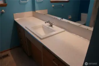 Main Bathroom