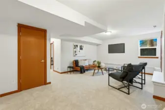 LOWER MIL/ RECREATIONAL / EXTENDED LIVING SPACE WITH CLOSET