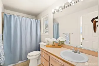 Full bath adjoins second bedroom